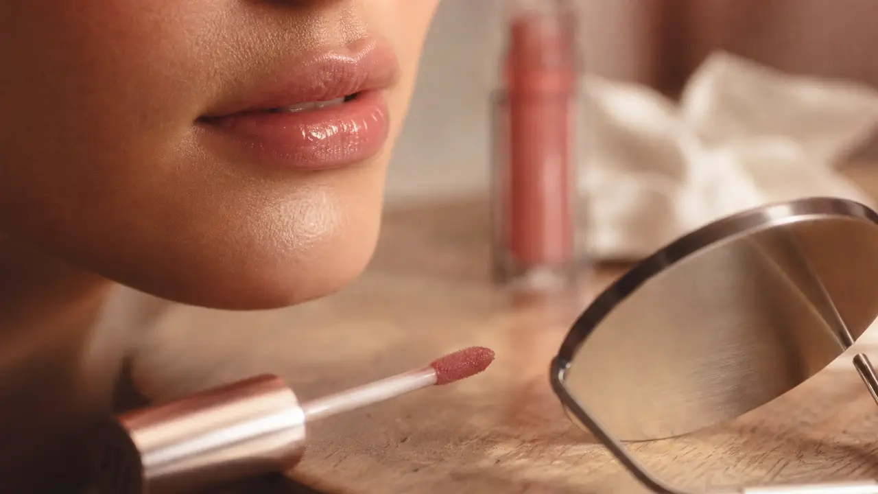 Meilleur gloss : brillance, tenue et hydratation des lèvres